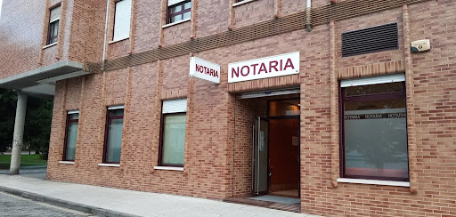 Notaria Lugones